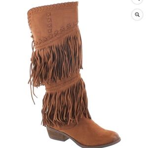 Women's Fringe Heeled Boots - Tan